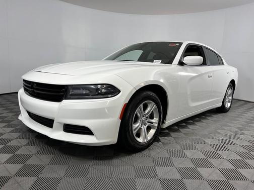 Photo 3 of 57 of 2021 Dodge Charger SXT