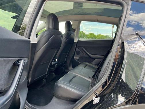 Solid Black 2020 Tesla Model Y Long Range Dual Motor All-Wheel Drive