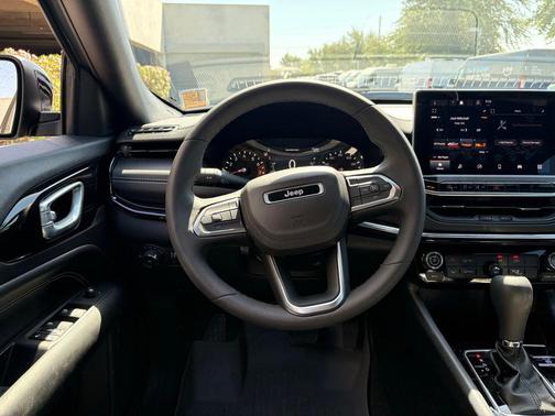 Gray 2024 Jeep Compass Latitude