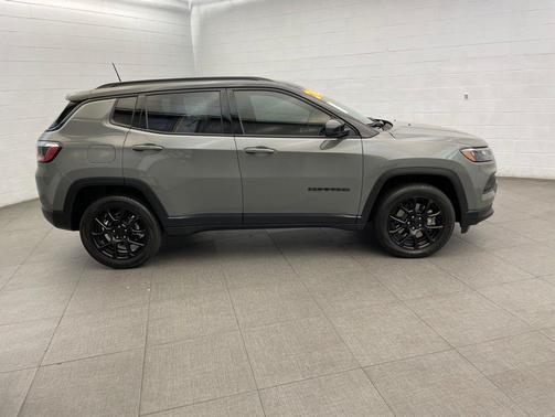 Gray 2024 Jeep Compass Latitude