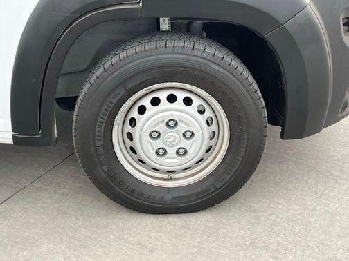 Bright White 2024 RAM ProMaster 2500 Tradesman