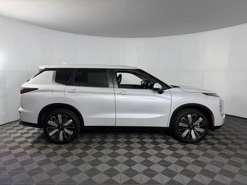 2025 Mitsubishi Outlander SE 2.5 S-AWC