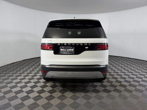 2024 Land Rover Discovery P300 S