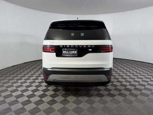 2024 Land Rover Discovery P300 S