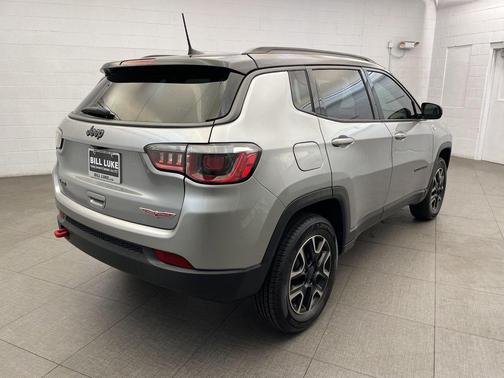 Billet Silver Metallic Clearcoat 2018 Jeep Compass Trailhawk