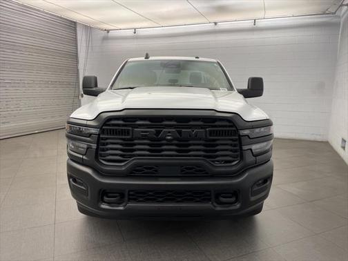 2025 RAM 2500 Tradesman Crew Cab 4x2 6'4' Box