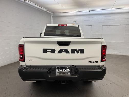 2025 RAM 2500 Tradesman Crew Cab 4x2 6'4' Box