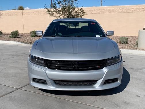 Photo 2 of 47 of 2020 Dodge Charger SXT