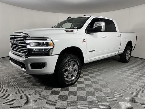 2024 RAM 2500 Laramie Crew Cab 4x4 6'4' Box