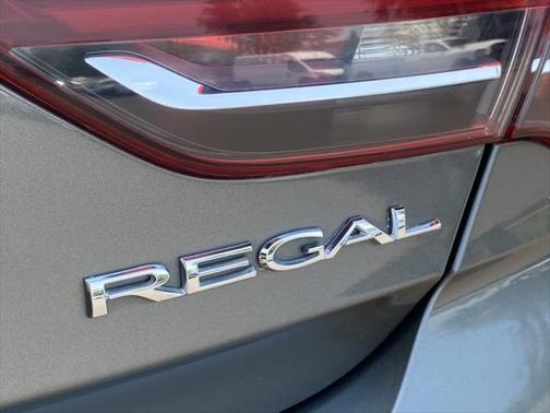 2018 Buick Regal Sportback Preferred II