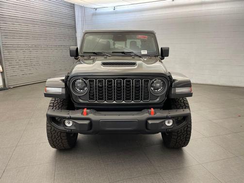 Black Clearcoat 2026 Jeep Gladiator Mojave X 4x4