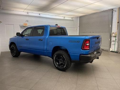 2025 RAM 1500 Warlock Crew Cab 4x4 5'7' Box