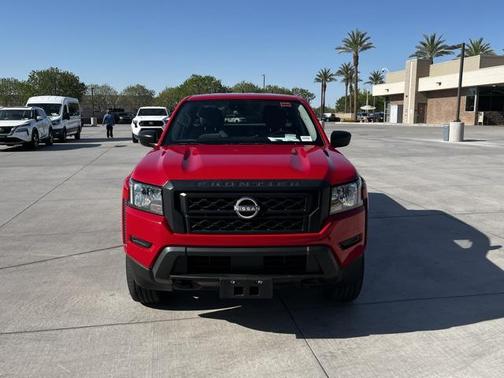 2022 Nissan Frontier S