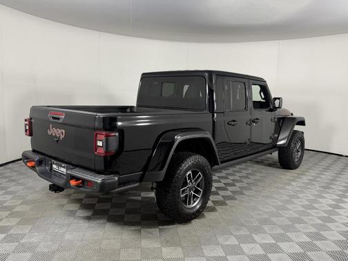 2025 Jeep Gladiator Mojave X