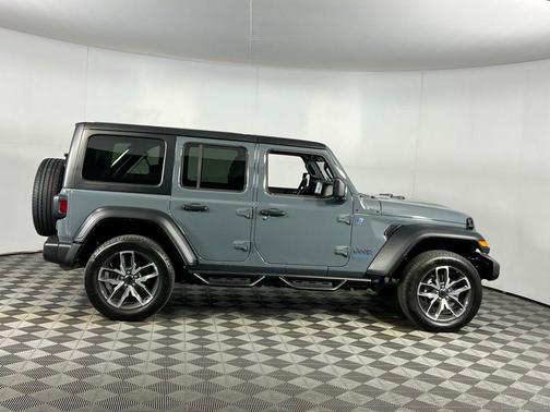 2025 Jeep Wrangler 4xe Sport S
