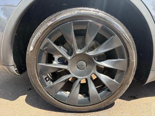 Grey 2023 Tesla Model Y Long Range Dual Motor All-Wheel Drive