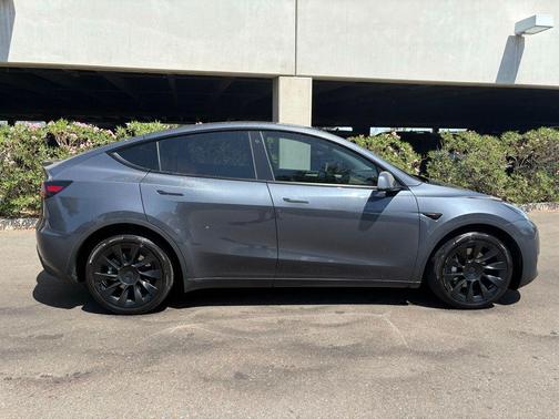 Grey 2023 Tesla Model Y Long Range Dual Motor All-Wheel Drive