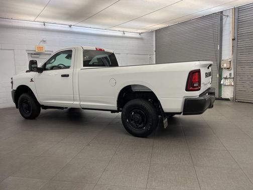 2026 RAM 2500 Tradesman Regular Cab 4x4 8' Box