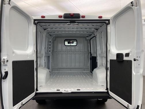 2026 RAM ProMaster 1500 Low Roof