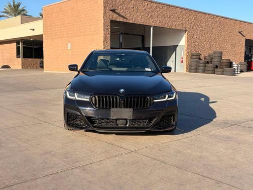 Carbon Black Metallic 2022 BMW M550 i Xdrive