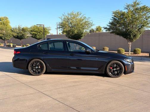 Carbon Black Metallic 2022 BMW M550 i Xdrive