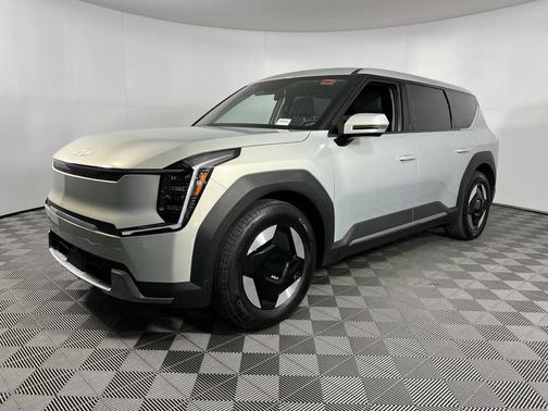 2024 Kia EV9 Light Long Range