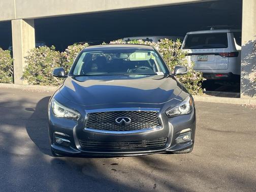 2017 INFINITI Q50 Base