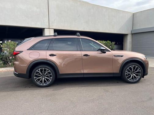 Melting Copper Metallic 2025 Mazda CX-70 PHEV Premium Package