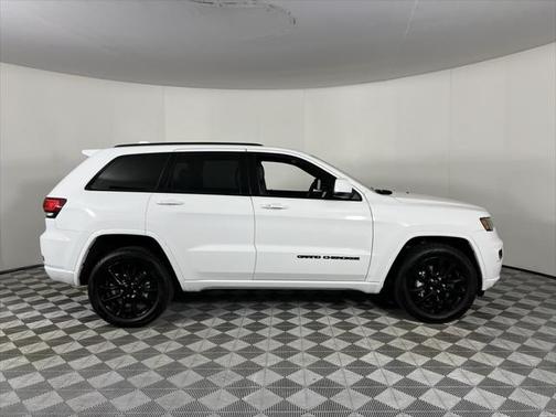 2021 Jeep Grand Cherokee Laredo