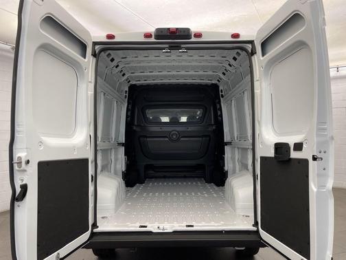 2026 RAM ProMaster 2500 Tradesman