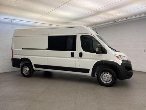 2026 RAM ProMaster 2500 Tradesman