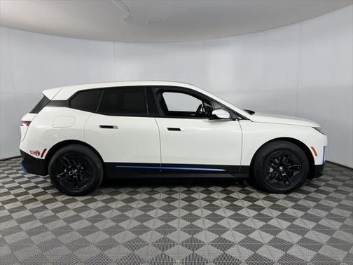 2024 BMW iX xDrive50