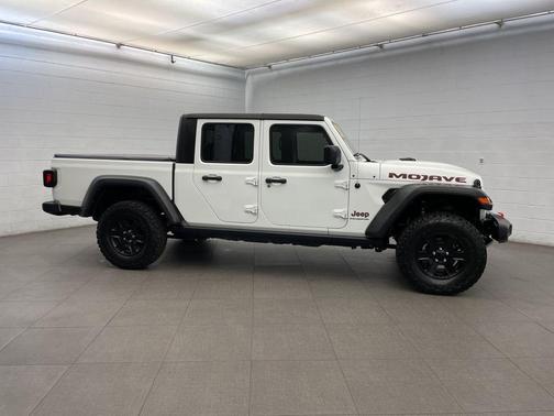 2023 Jeep Gladiator Mojave 4x4