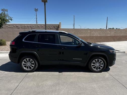 2021 Jeep Cherokee Latitude Lux