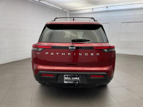 2024 Nissan Pathfinder SV FWD