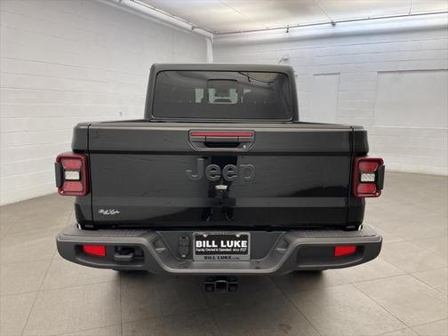 2025 Jeep Gladiator Willys