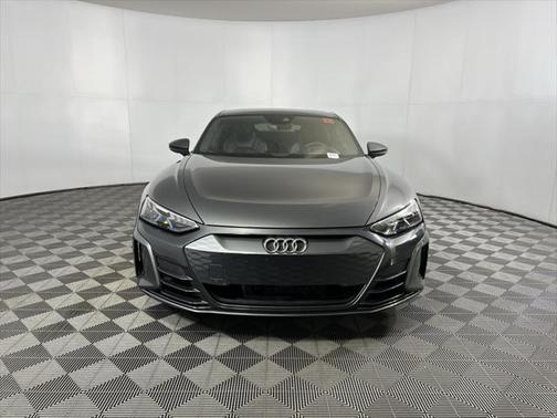 2024 Audi e-tron GT Prestige quattro