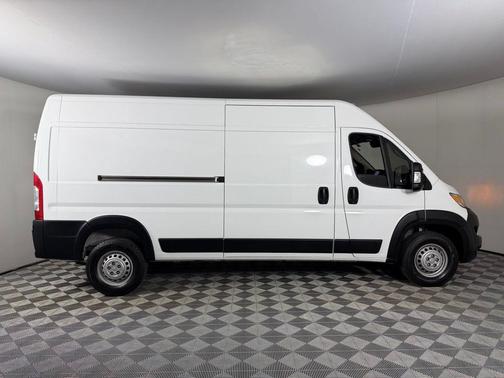 2025 RAM ProMaster 2500 Tradesman