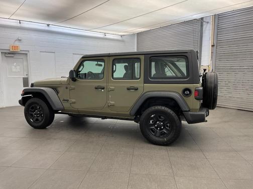 2026 Jeep Wrangler Sport