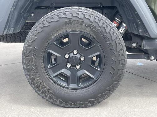 2023 Jeep Gladiator Mojave 4x4