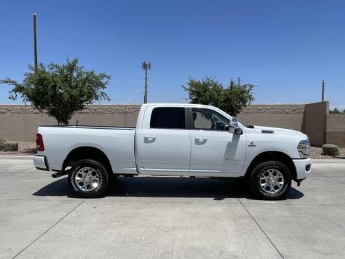 2024 RAM 2500 Laramie Crew Cab 4x4 6'4' Box