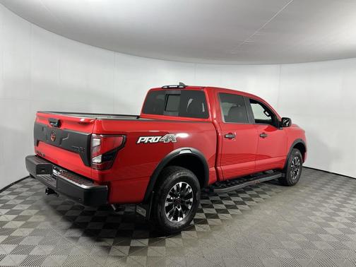 2024 Nissan Titan PRO-4X