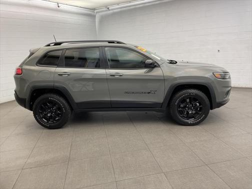 2022 Jeep Cherokee X 4x4
