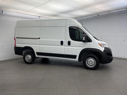 2026 RAM ProMaster 1500 Base