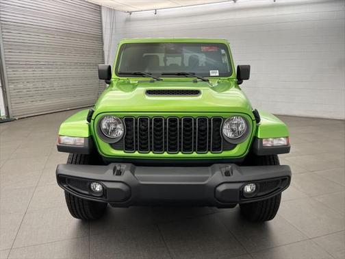 2025 Jeep Gladiator Sport S