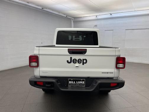 2025 Jeep Gladiator High Tide