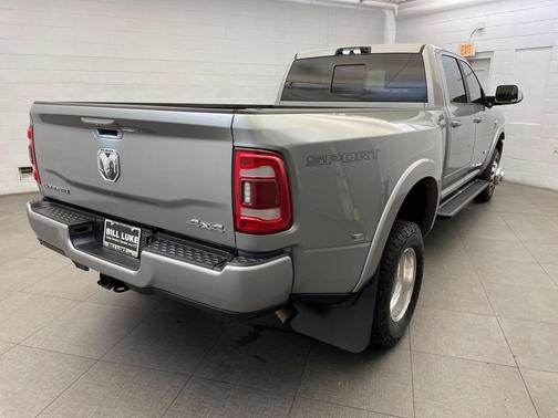 2022 RAM 3500 Laramie Crew Cab 4x4 8' Box