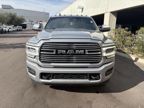 2022 RAM 3500 Laramie Crew Cab 4x4 8' Box