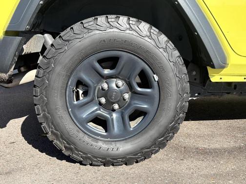 2023 Jeep Wrangler Sport