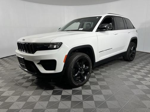 2023 Jeep Grand Cherokee Altitude